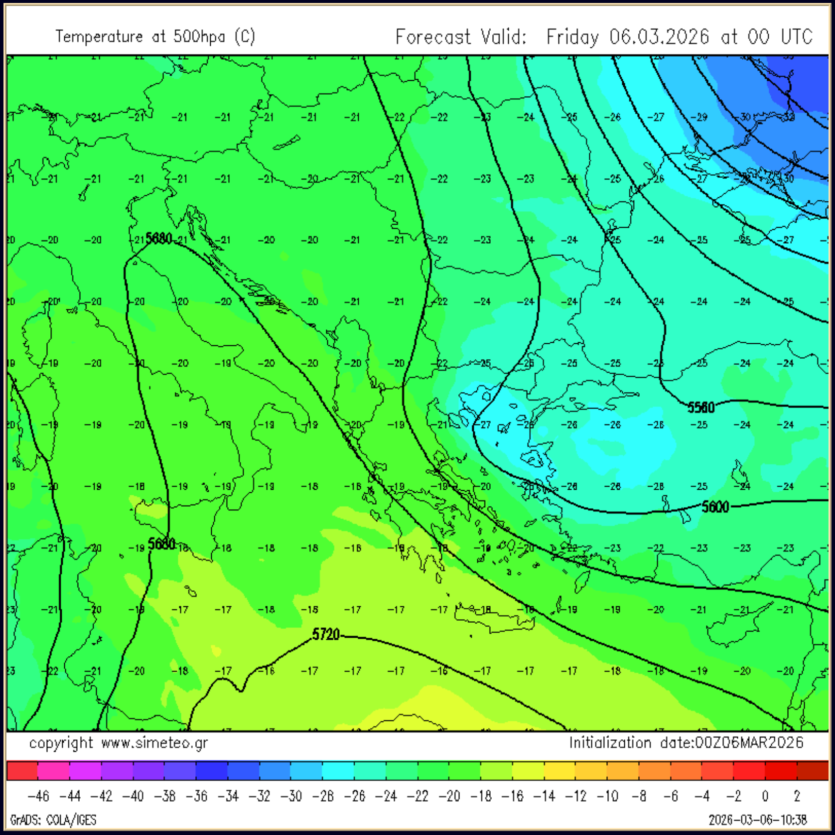 Εικ.1 - Γεωδυναμικό ύψος και θερμοκρασία στην στάθμη αναφοράς των 500hpa σύμφωνα με το SiWRF για τα ξημερώματα της Παρασκευής (6/3) όπου αποτυπώνεται χαρακτηριστικά ή short-wave trough πάνω από το Αιγαίου.